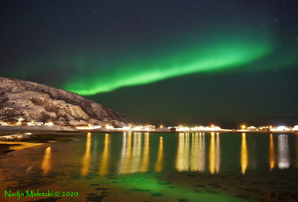 Foto de auroras boreales tomada desde Sommarøy, Noruega