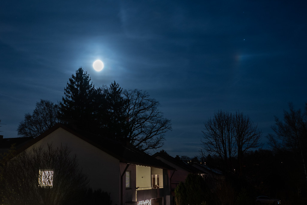 La Luna fotografiada desde Buchendorf, Alemania