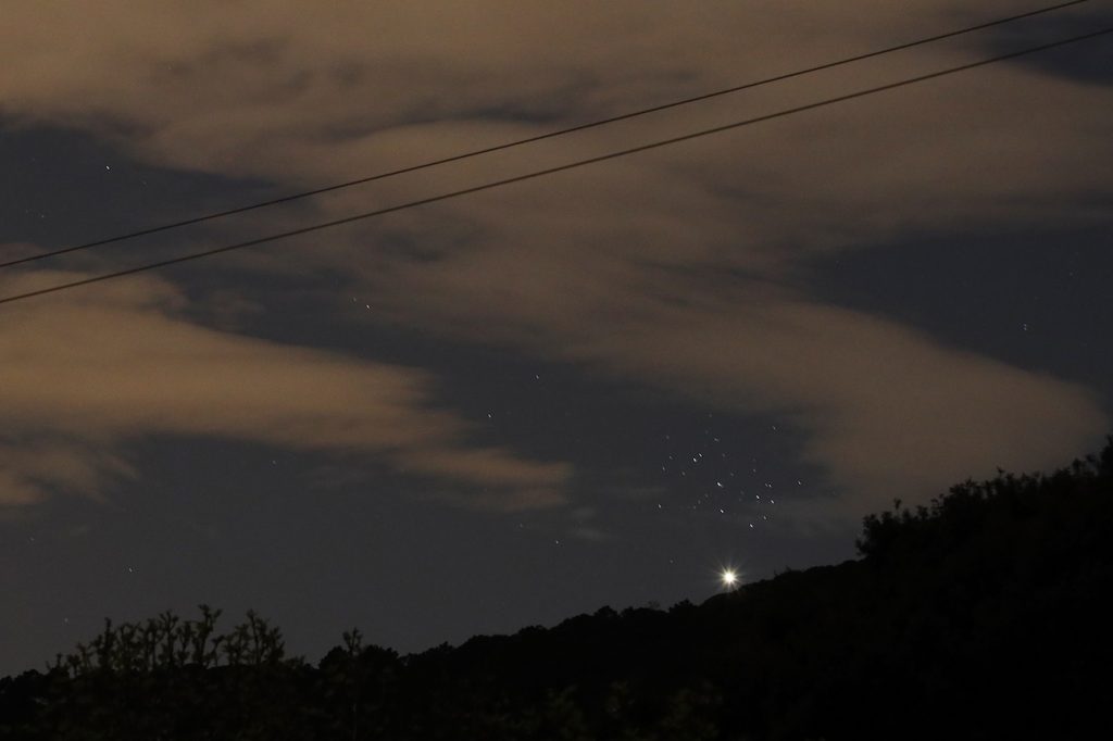 Fotos de la Luna, Venus y las Pléyades, tomadas desde Arenys de Munt, Barcelona