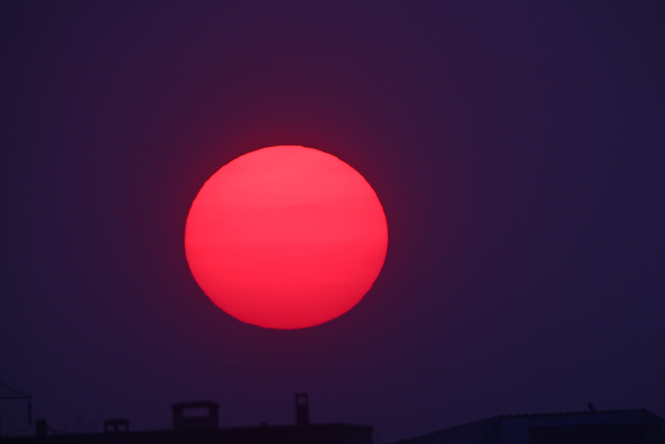 Imagen del Sol tomada al atardecer en Bursa, Turquía