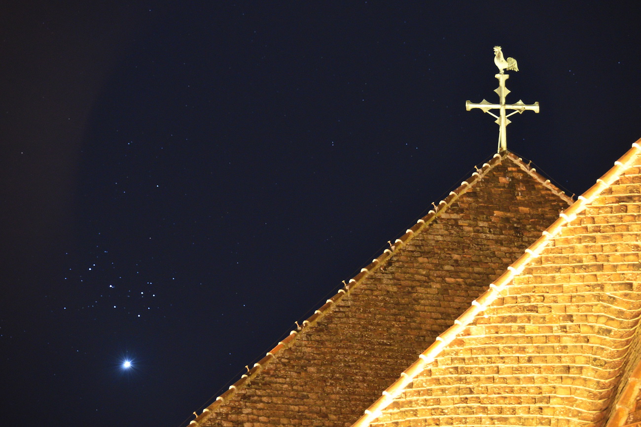 Venus y las Pléyades captados desde Perchtoldsdorf, Austria