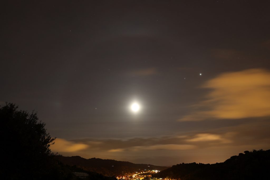 Fotos de la Luna, Marte, Saturno y Júpiter, tomadas desde Arenys de Munt, Barcelona
