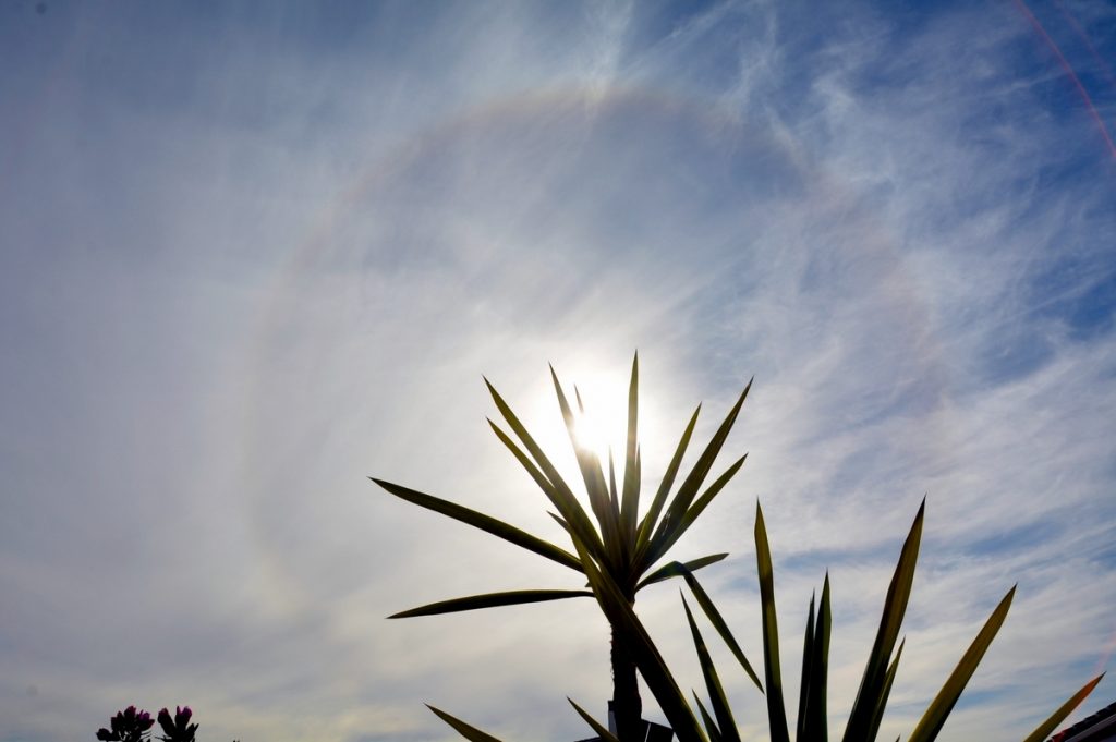 Halo solar fotografiada desde Yunquera, Málaga (6-mayo)