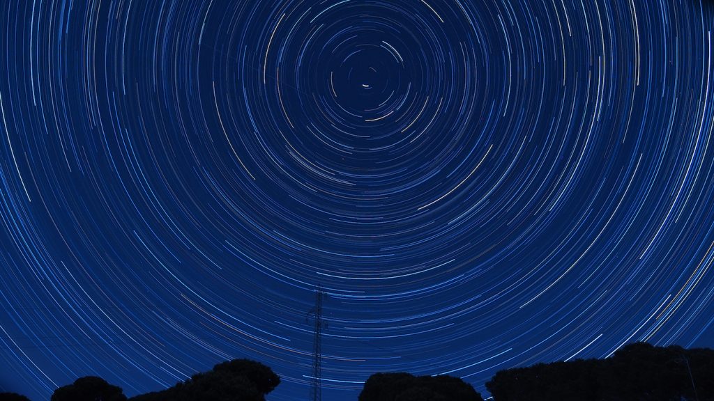 Imagen de rastro de estrellas tomada desde Arenys de Munt, Barcelona