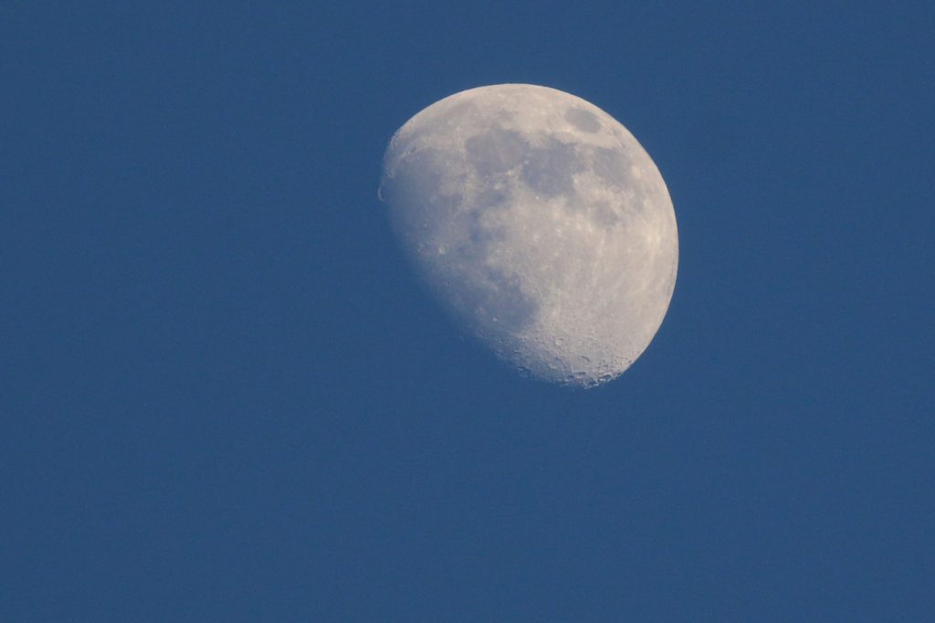 Foto de la Luna y Spica tomada desde Arenys de Munt, Barcelona