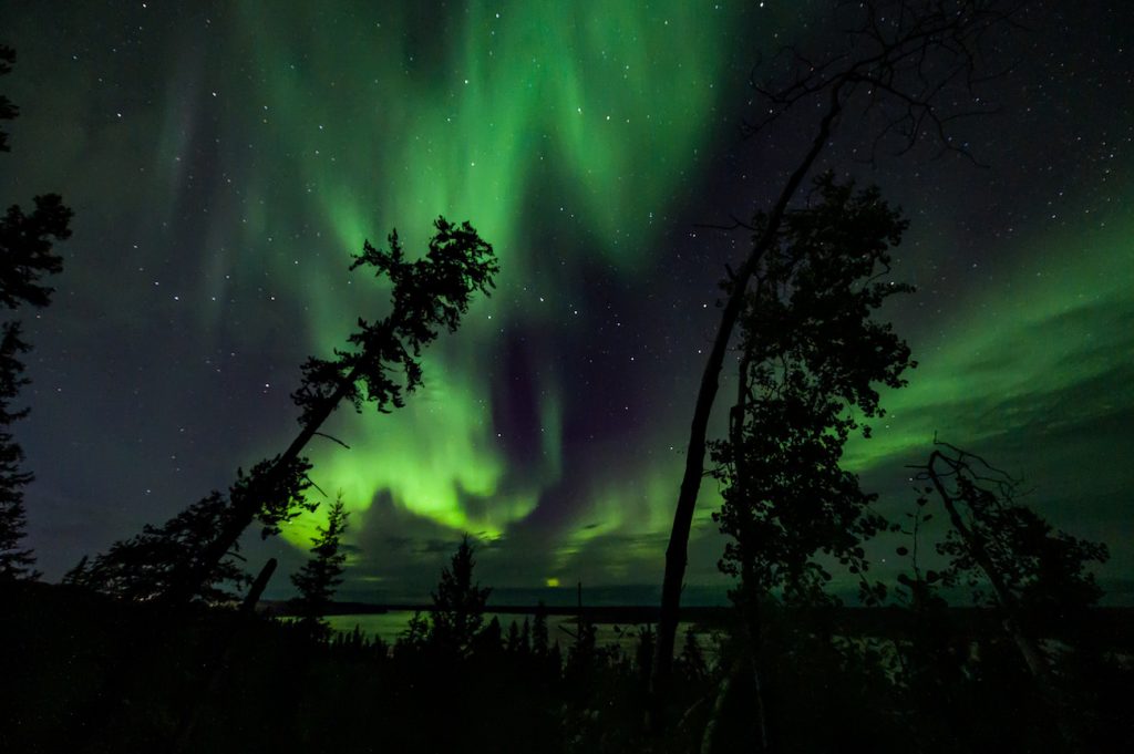 Auroras boreales fotografiadas desde Territorios del Noroeste, Canadá