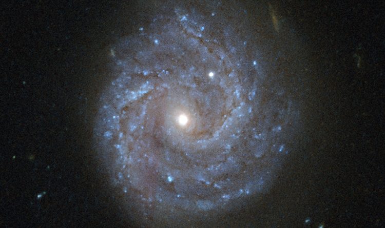 El extraño agujero negro que mora en el núcleo de la galaxia RX J1140.1+0307