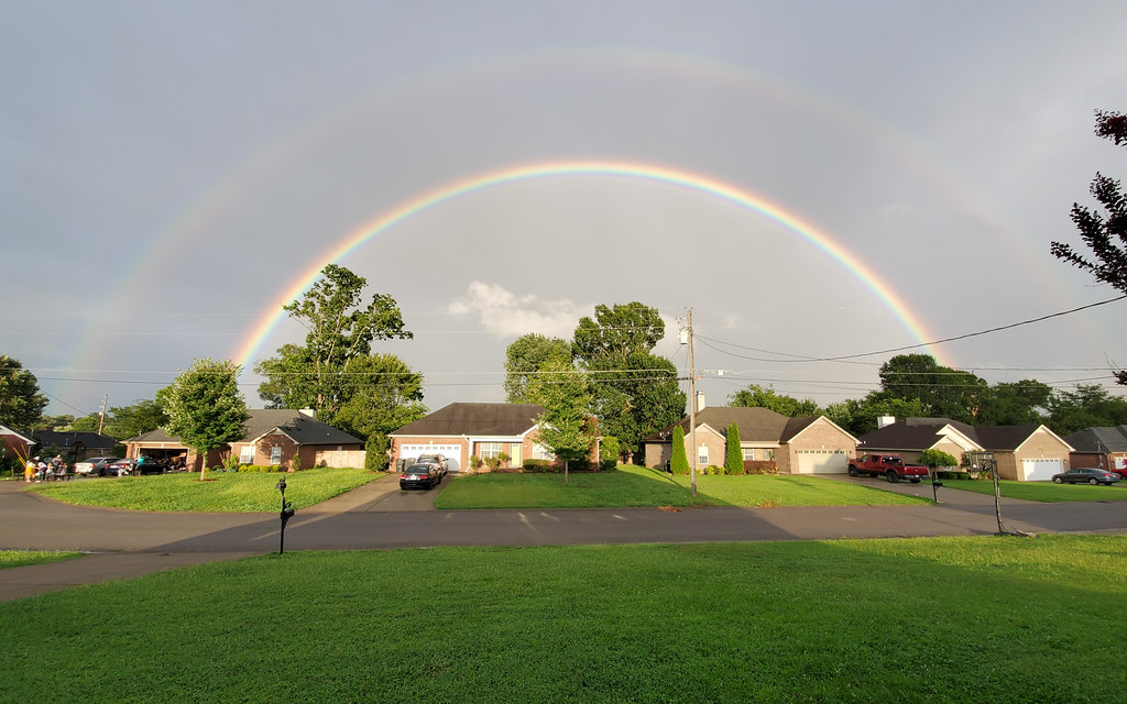 Arcoíris doble fotografiado desde Tennessee, Estados Unidos