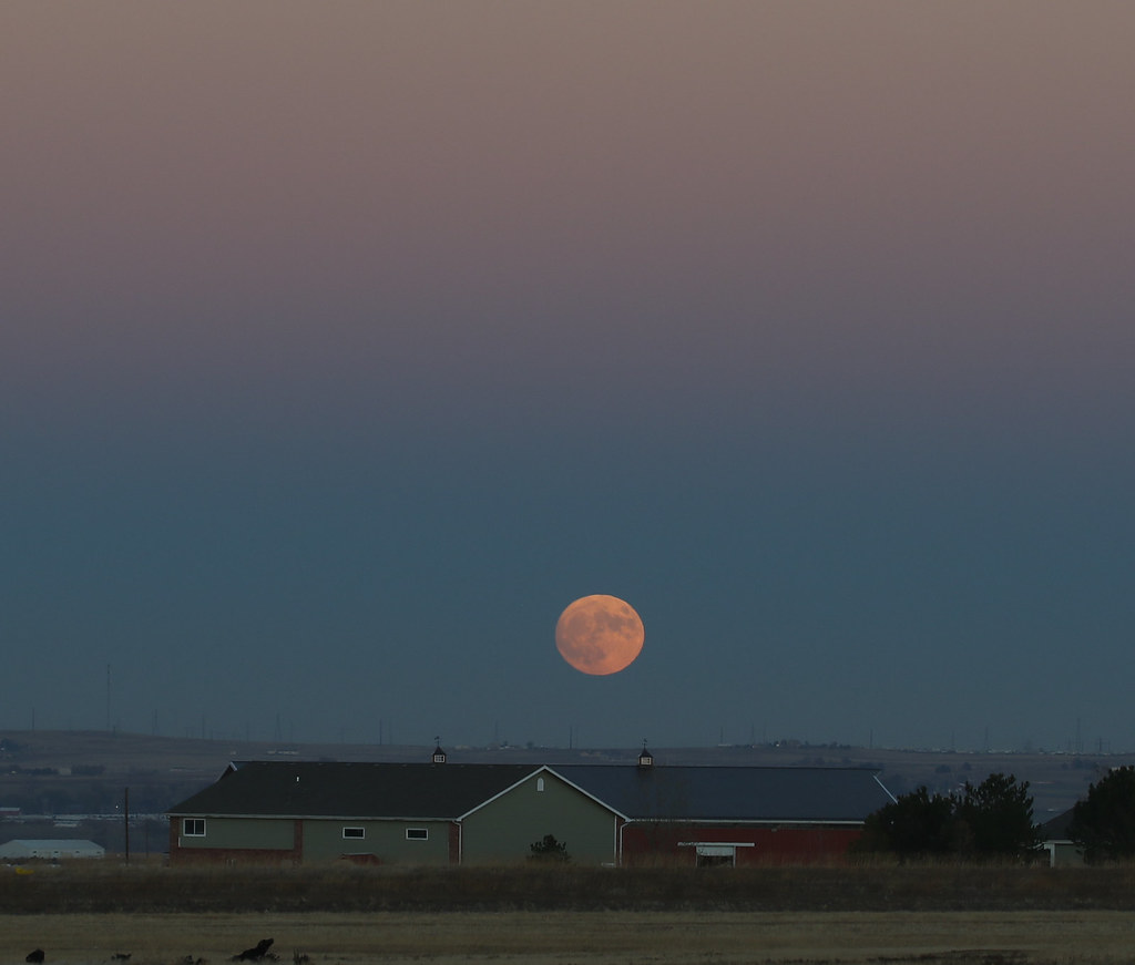 Foto de la salida de la Luna llena tomada desde Wisconsin