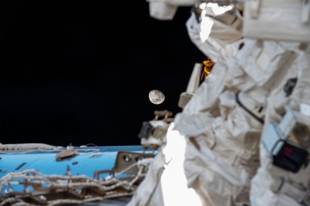 Foto de la Luna tomada desde la Estación Espacial Internacional