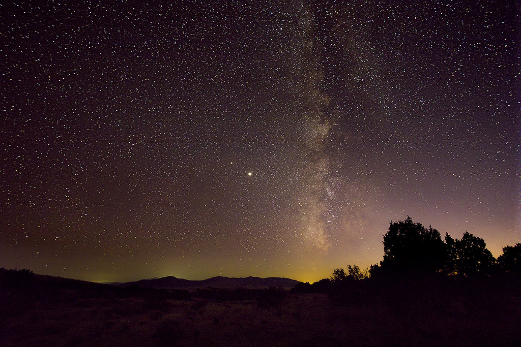 Foto de Júpiter, Saturno y la Vía Láctea, tomada desde Utah