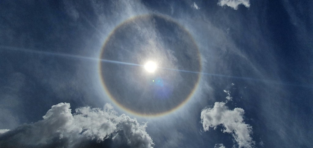 Halo solar fotografiado el 7 de noviembre de 2020 desde Brasilia