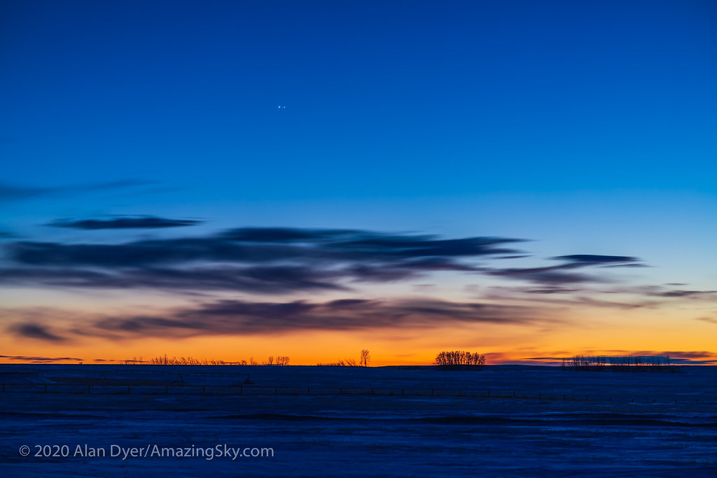 Imagen de Júpiter y Saturno tomada desde Alberta, Canadá