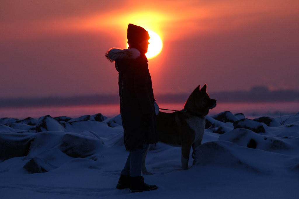 El atardecer fotografiado desde la Isla Vasílievski, Rusia