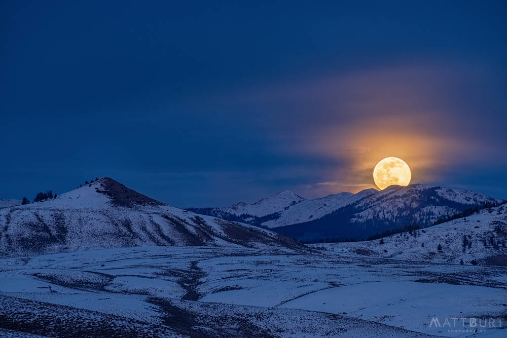 Imagen de la salida de la Luna tomada desde Colorado, Estados Unidos
