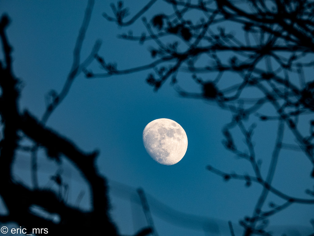 La Luna captada desde Montoulieu, Francia