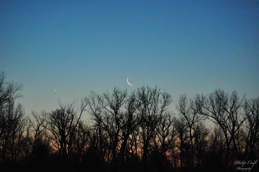 Venus y la Luna fotografiados desde Nebraska, Estados Unidos