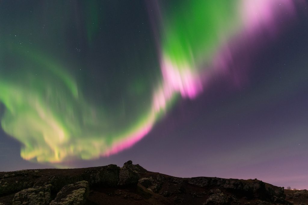Fotos de auroras boreales tomadas desde Reikiavik, Islandia