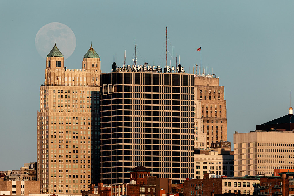 La Luna fotografiada desde Kansas City, Estados Unidos