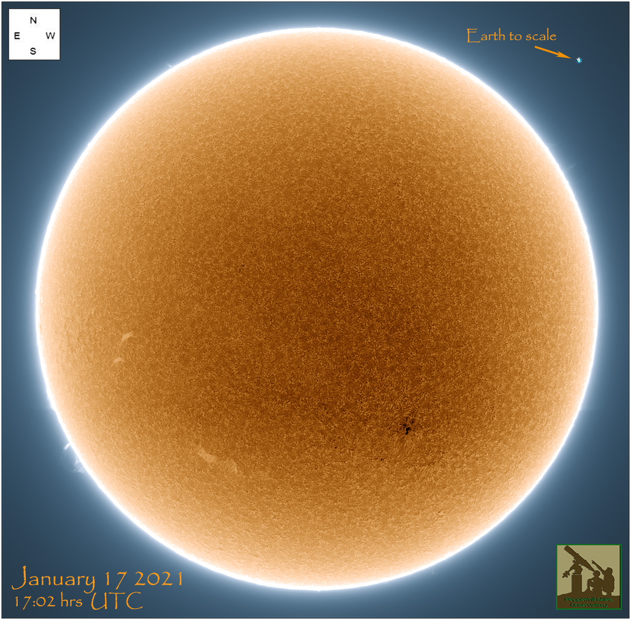Imagen del Sol captada en la línea de emisión H-alfa