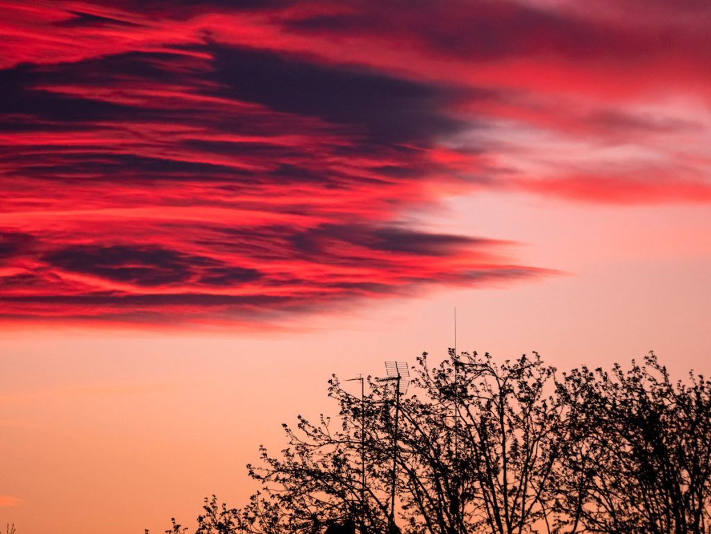 Fotografías del atardecer tomadas desde Zaragoza, España