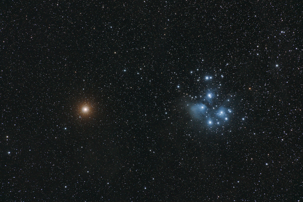 Marte y las Pléyades captados el 2 de marzo de 2021