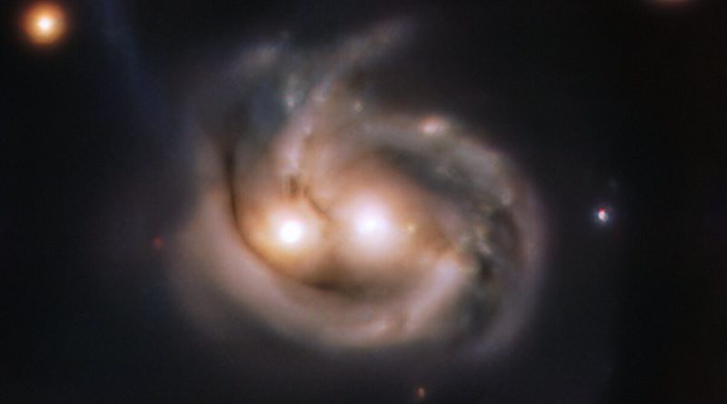 Los dos agujeros negros supermasivos de la galaxia Mrk 739