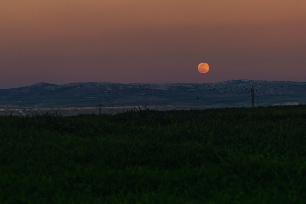 Foto de la Luna tomada desde Ankara, Turquía