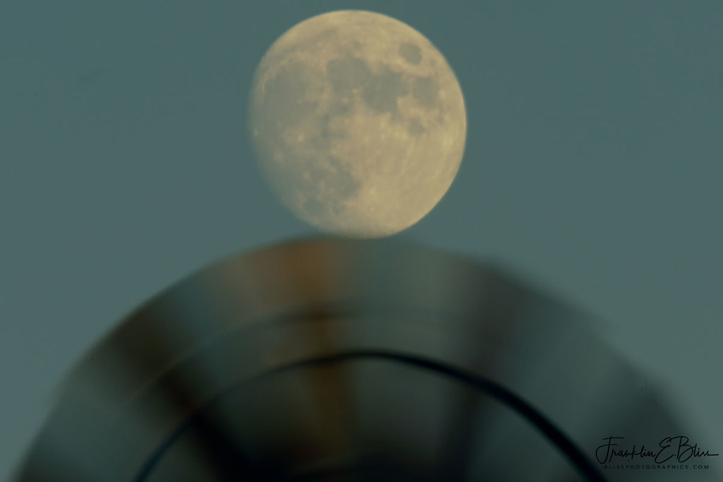 La Luna captada desde Montana, Estados Unidos