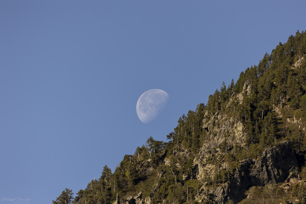 La Luna fotografiada desde Orlu, Francia