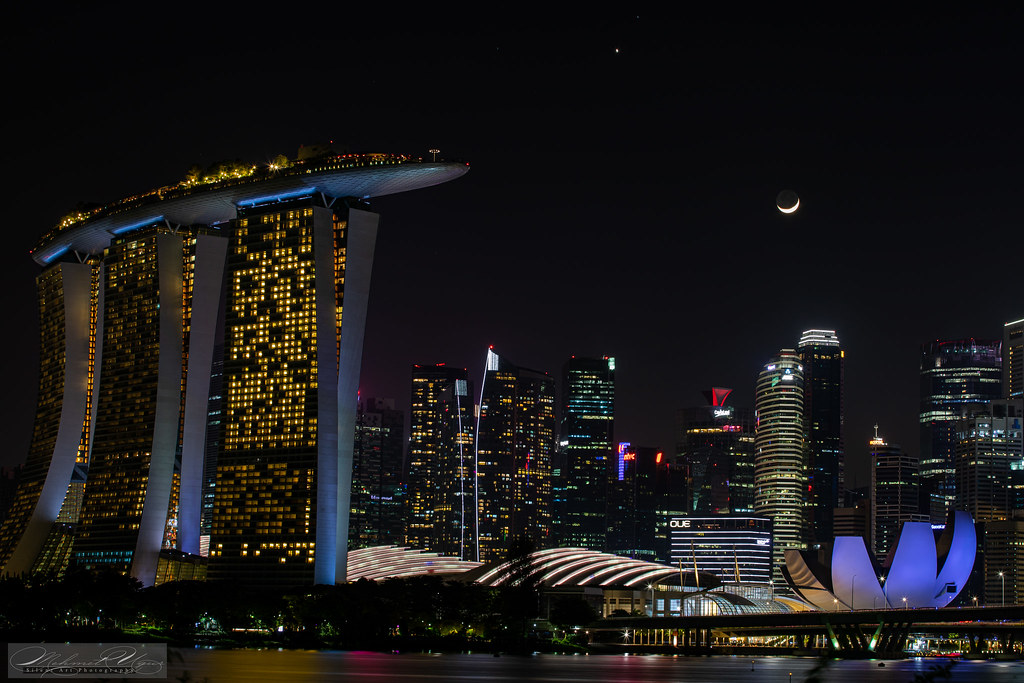 La Luna y Venus fotografiados desde Singapur