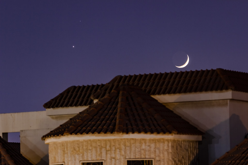 Venus y la Luna fotografiados desde Dubái