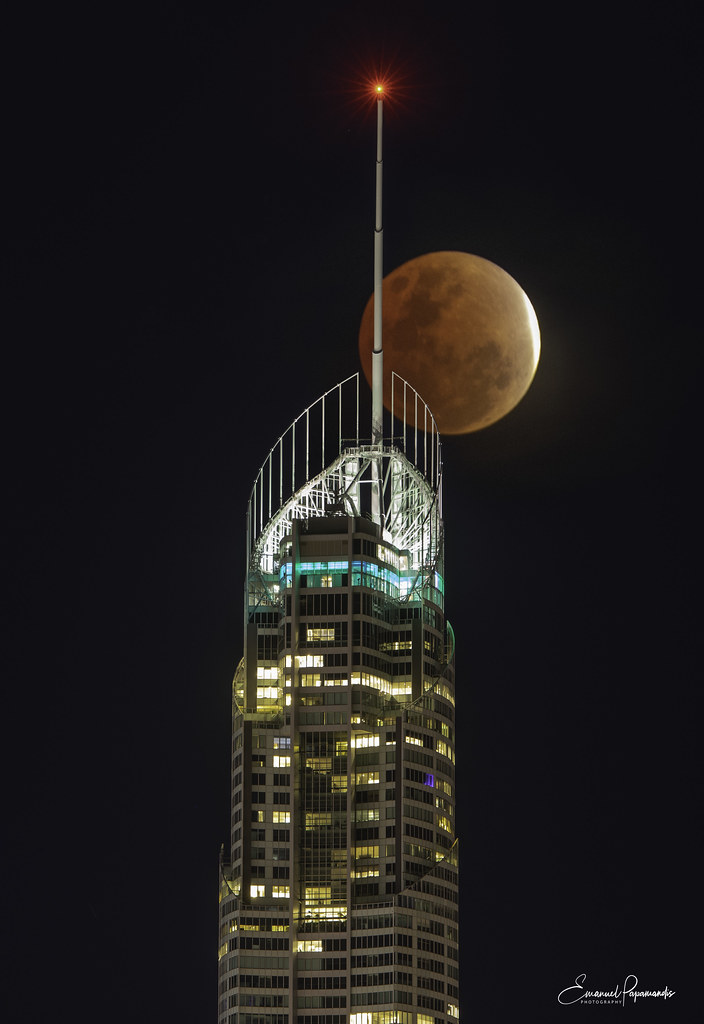 El eclipse parcial de Luna captado desde Gold Coast, Australia